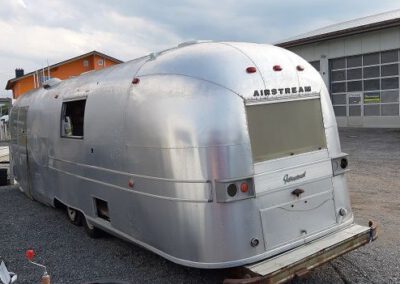 The Airstream Sovereign – 30 ft. –